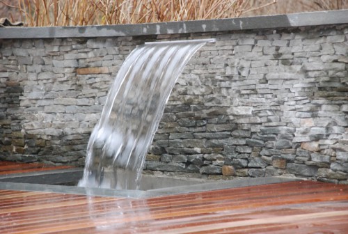 water_falls_fountains_rooftop_garden_design_NYC_Waterfall Planter
